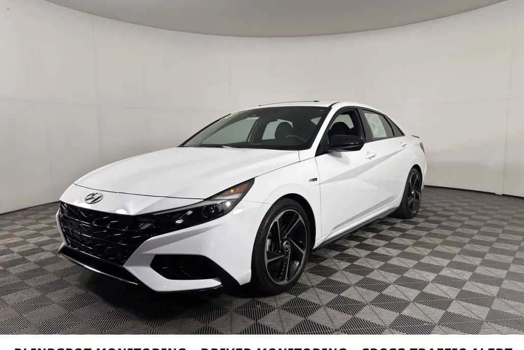 2023 Hyundai Elantra N Line photo 1