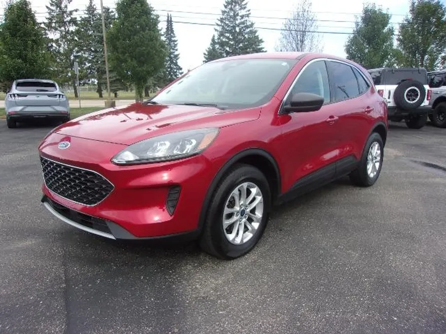 2022 Ford Escape SE photo 1