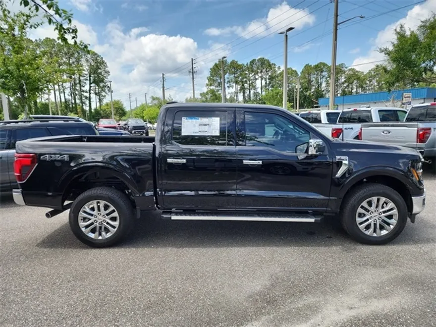 2024 Ford F-150 XLT photo 1