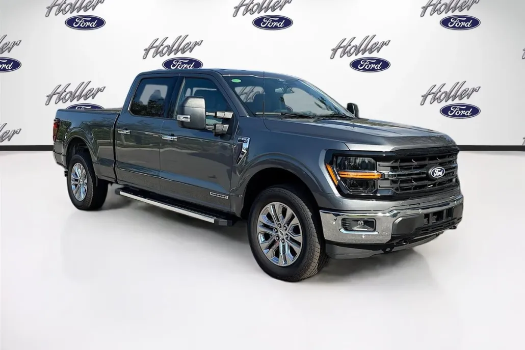 2025 Ford F-150 XLT photo 1