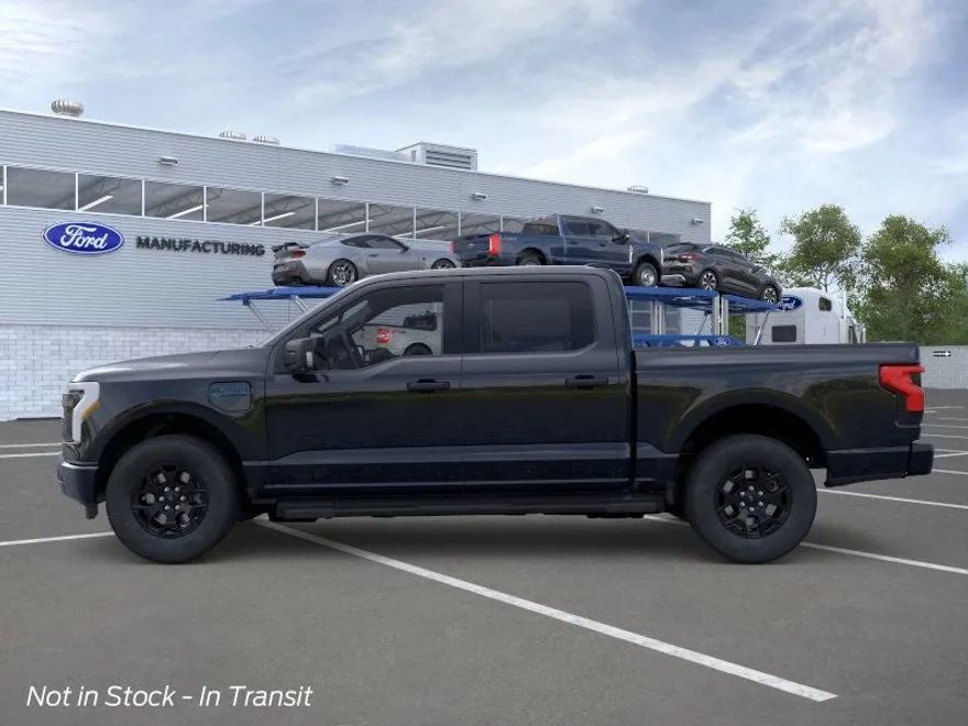 2025 Ford F-150 Lightning XLT photo 1