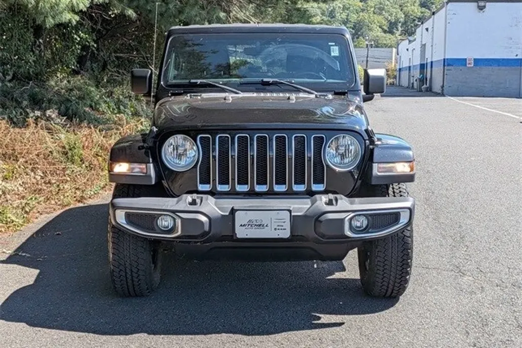 2020 Jeep Wrangler Unlimited Sahara photo 1
