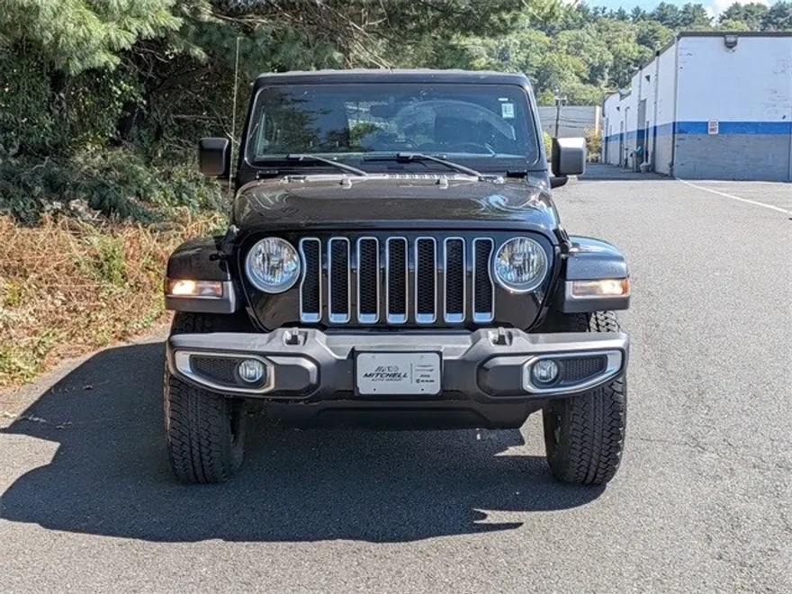 2020 Jeep Wrangler Unlimited Sahara photo 1