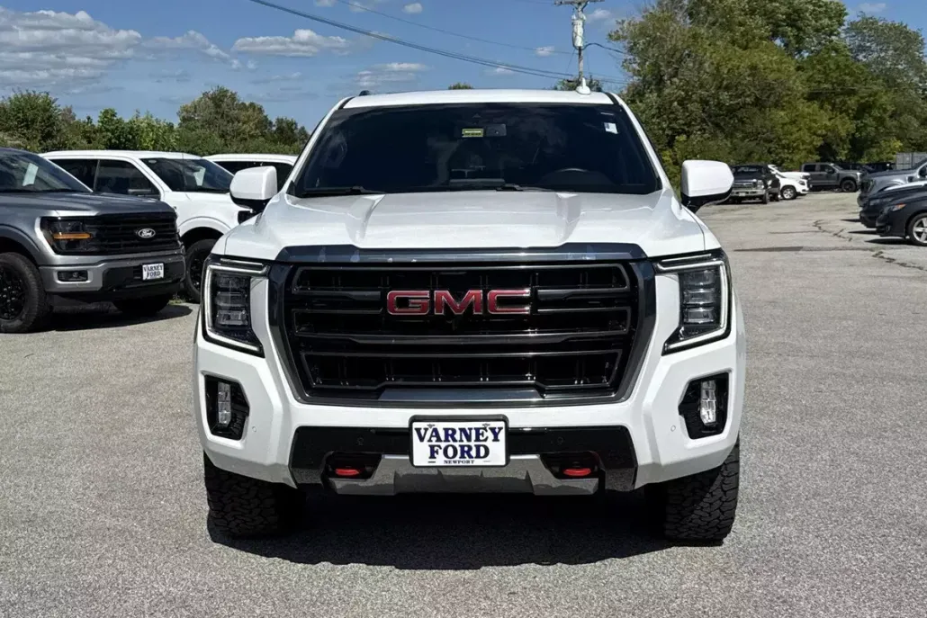 2022 Gmc Yukon AT4 photo 1