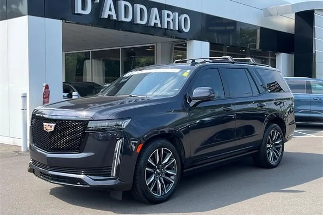 2022 Cadillac Escalade Sport Platinum photo 1