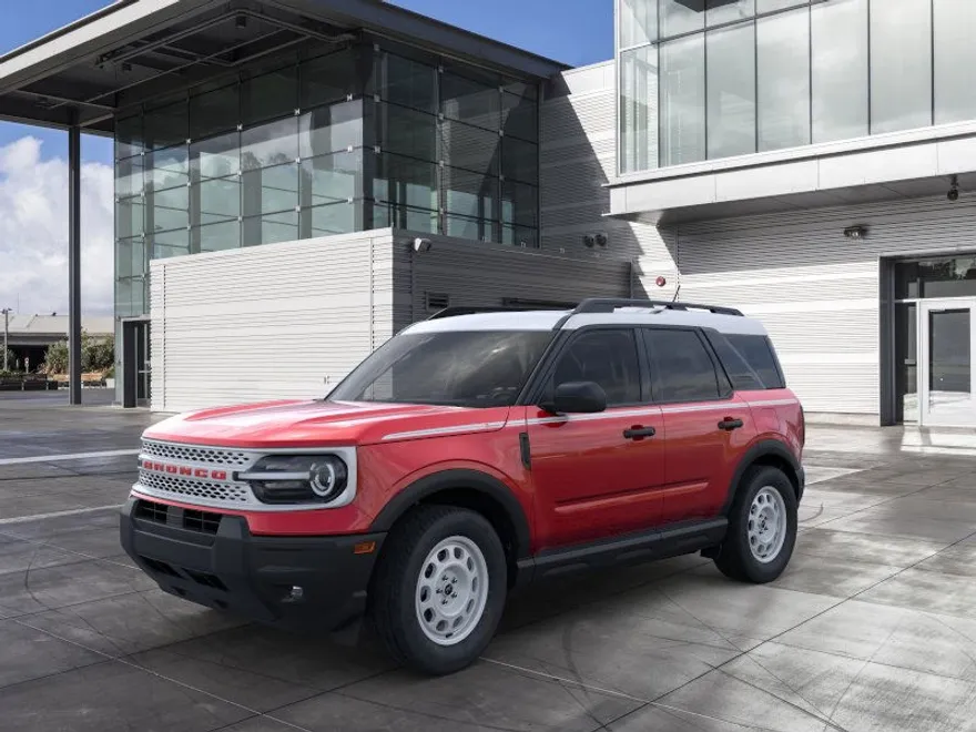 2025 Ford Bronco Sport Heritage photo 1