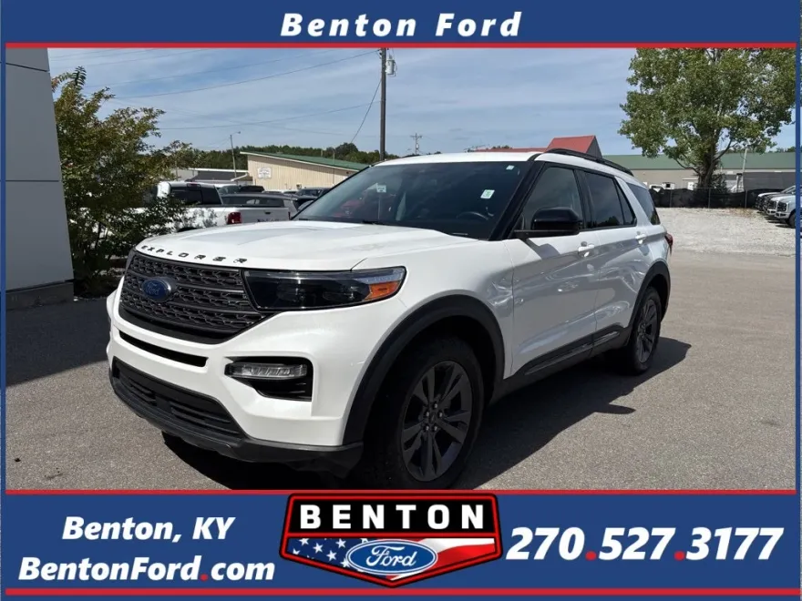 2022 Ford Explorer XLT photo 1