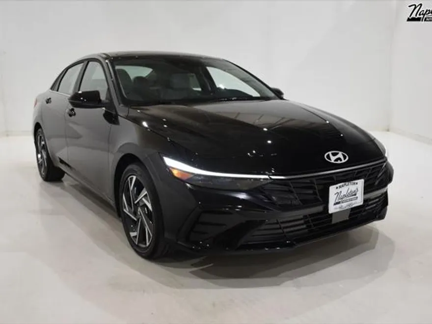 2025 Hyundai Elantra Hybrid Limited photo 1