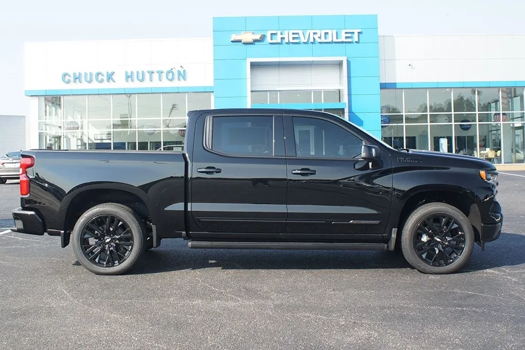 2025 Chevrolet Silverado 1500 High Country photo 1