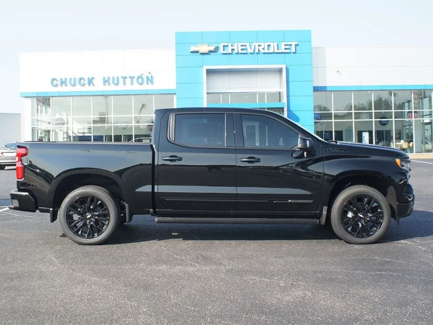 2025 Chevrolet Silverado 1500 High Country photo 1