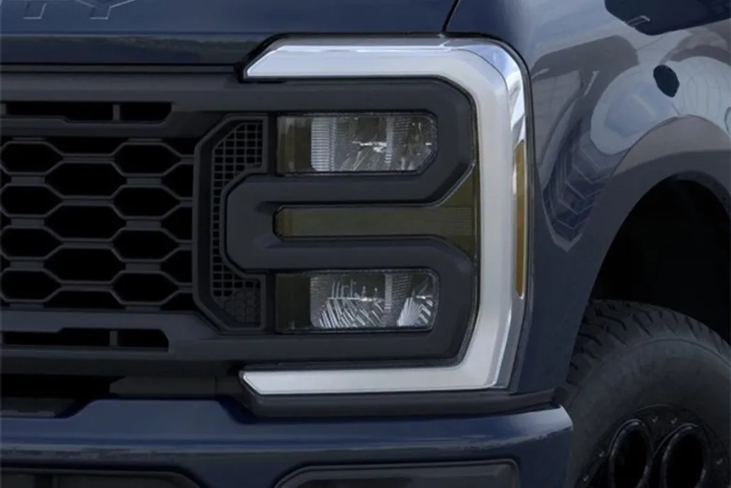 2025 Ford F-250 Lariat photo 1