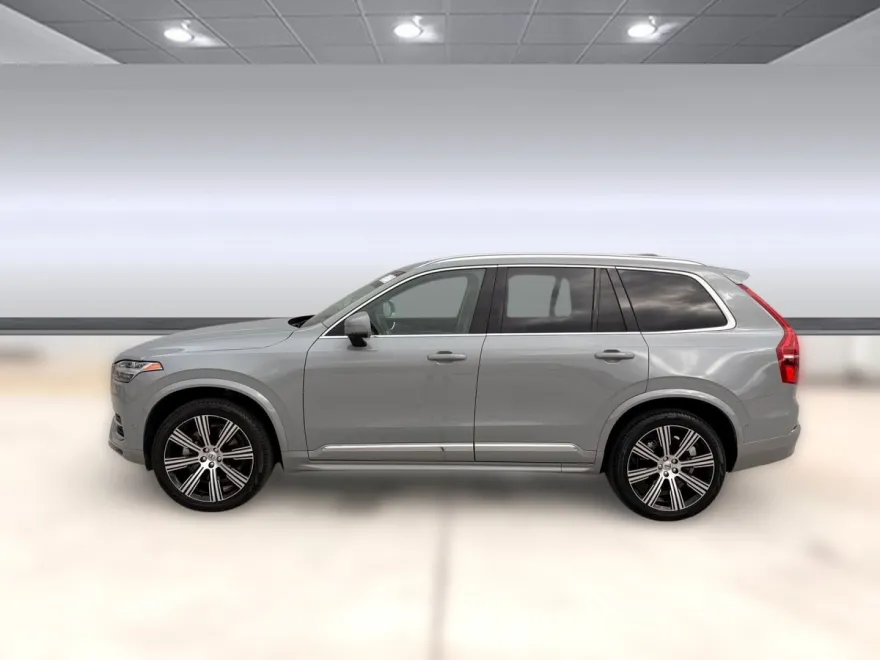 2024 Volvo XC90 Plus photo 1
