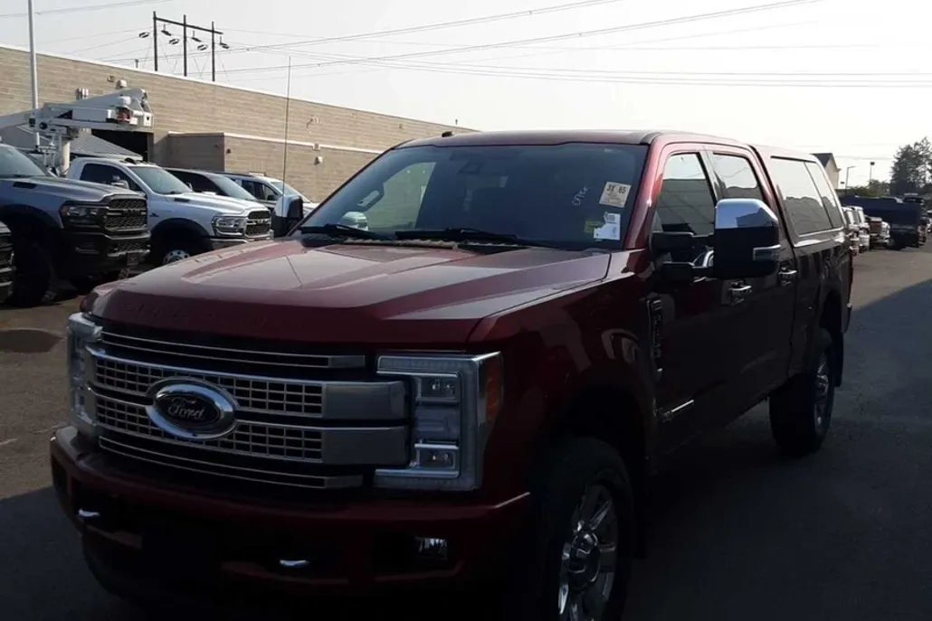 2017 Ford F-350 Platinum photo 1