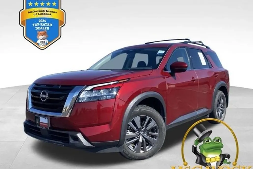2022 Nissan Pathfinder SV photo 1