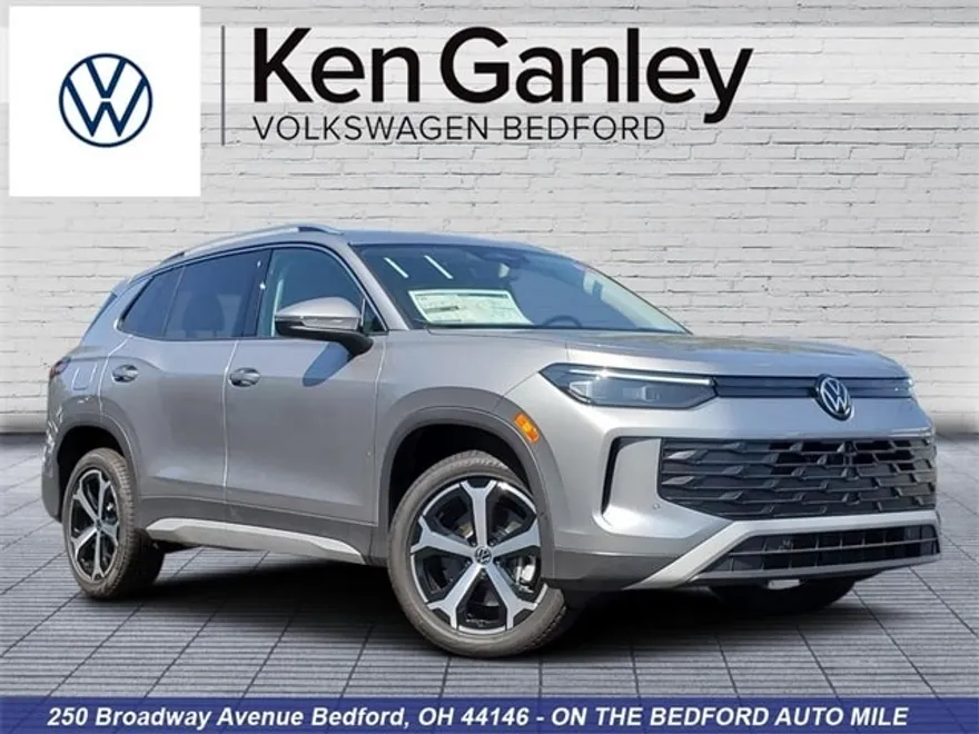 2025 Volkswagen Tiguan SE photo 1