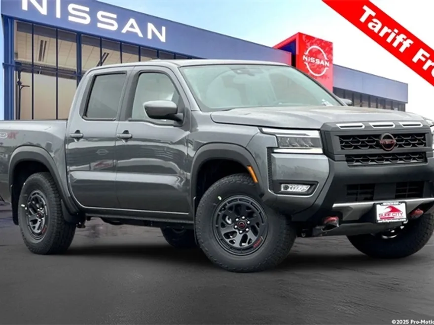2025 Nissan Frontier PRO-4X photo 1