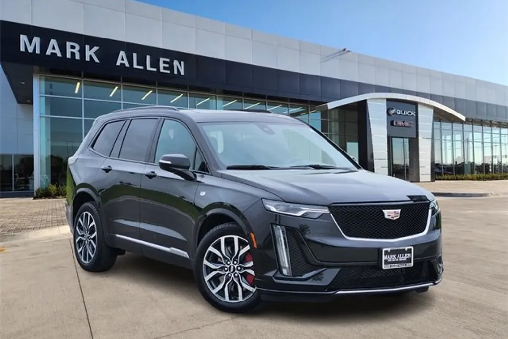 2024 Cadillac XT6 Sport photo 1