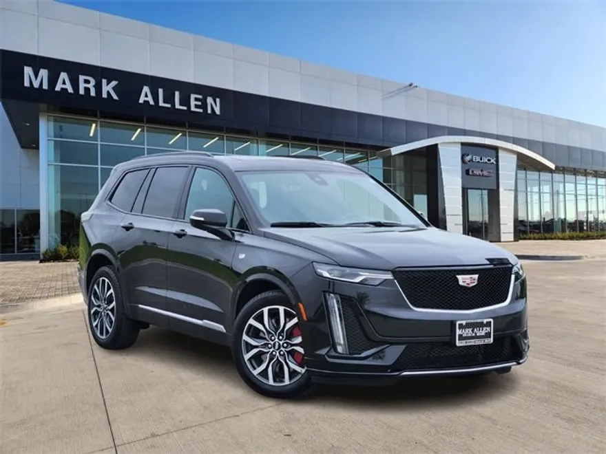 2024 Cadillac XT6 Sport photo 1