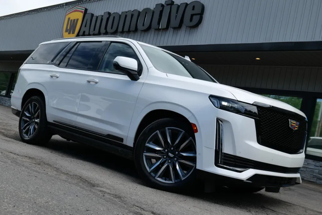 2021 Cadillac Escalade Sport Platinum photo 1