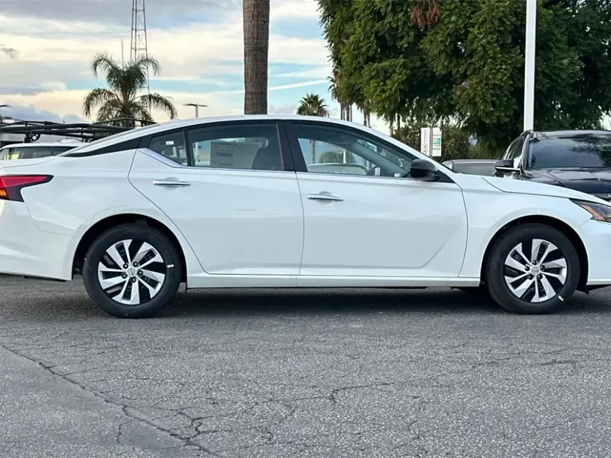2025 Nissan Altima 2.5 S photo 1