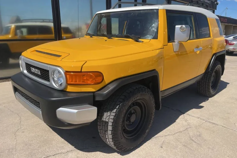 2007 Toyota FJ Cruiser Base photo 1