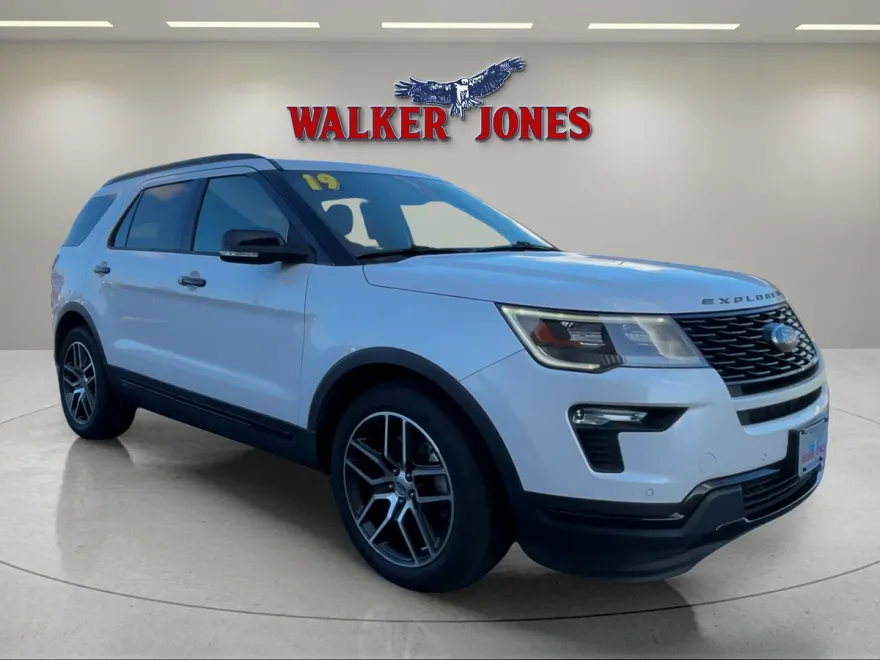 2019 Ford Explorer Sport photo 1