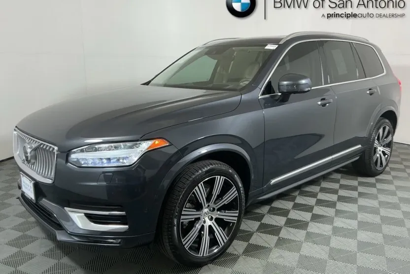 2022 Volvo XC90 T6 AWD Inscription photo 1