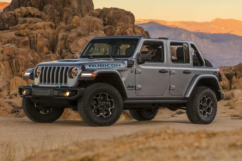 2022 Jeep Wrangler Unlimited 4xe Sahara photo 1