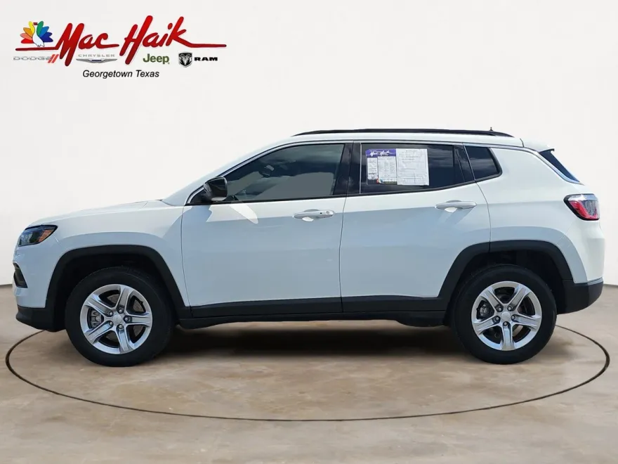 2023 Jeep Compass North Edition Latitude photo 1