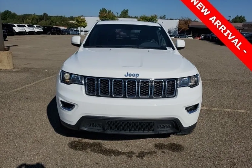 2021 Jeep Grand Cherokee Laredo E photo 1