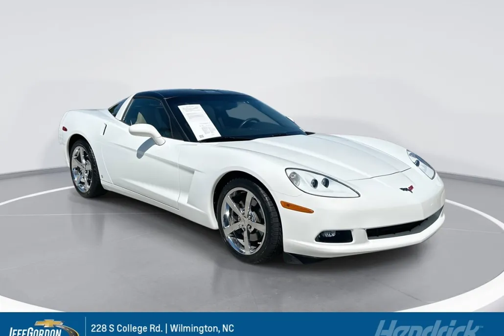 2009 Chevrolet Corvette 2LT photo 1