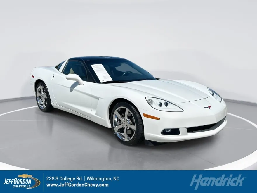2009 Chevrolet Corvette 2LT photo 1