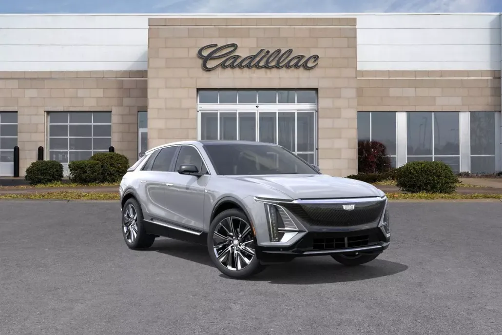 2025 Cadillac Lyriq Luxury photo 1