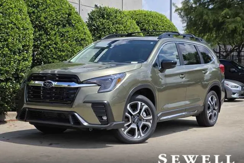 2025 Subaru Ascent Limited photo 1