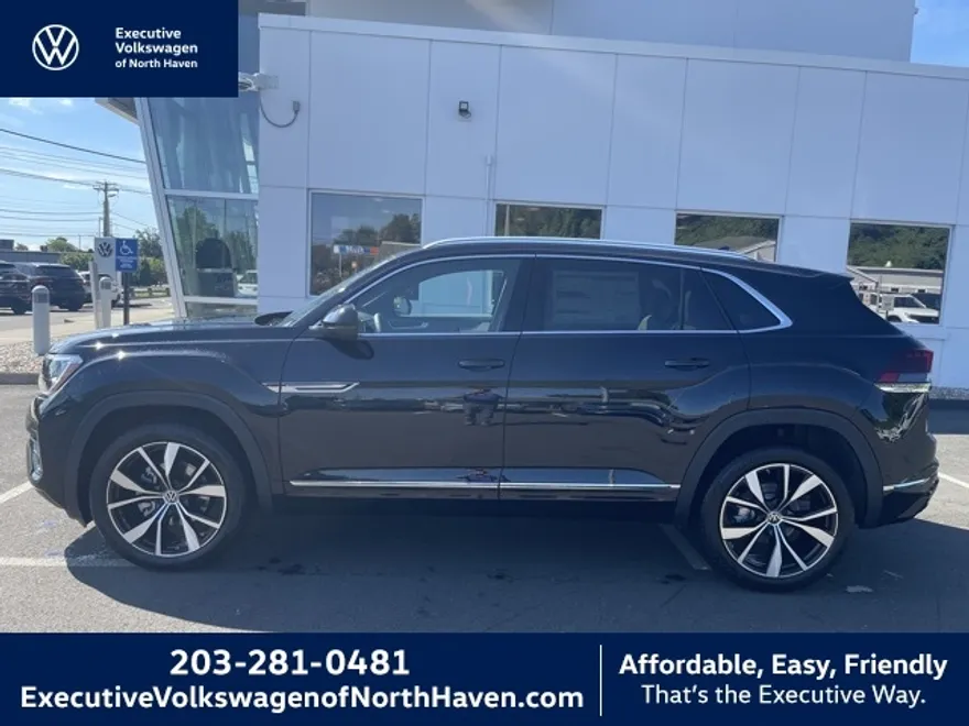 2026 Volkswagen Atlas Cross Sport SEL Premium R-Line photo 1