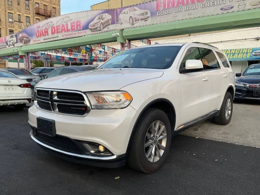 2017 Dodge Durango SXT photo 1