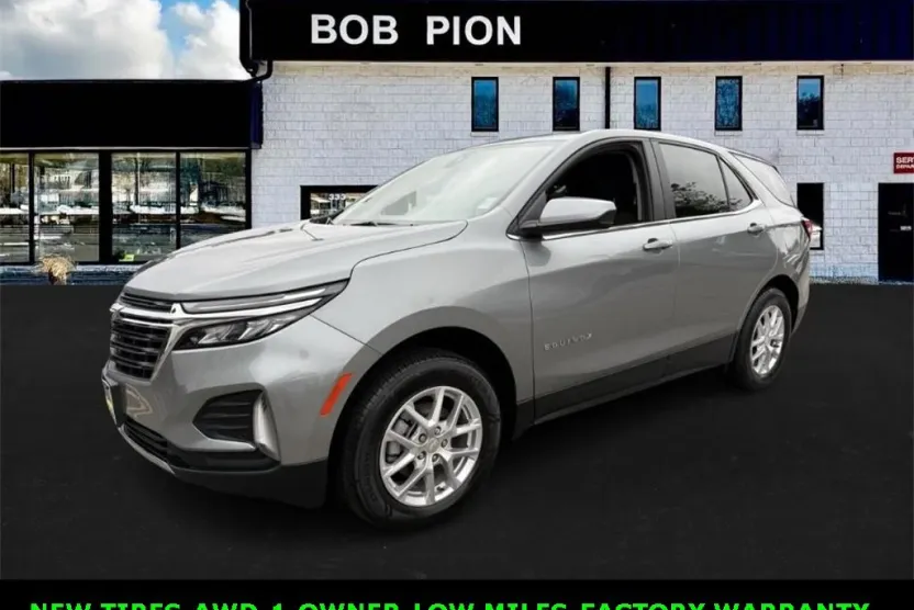2024 Chevrolet Equinox LT photo 1