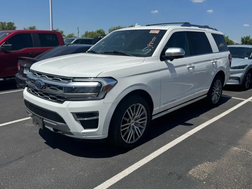 2022 Ford Expedition Platinum photo 1