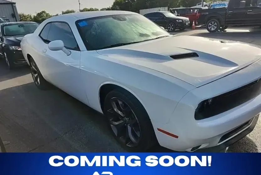 2018 Dodge Challenger SXT photo 1