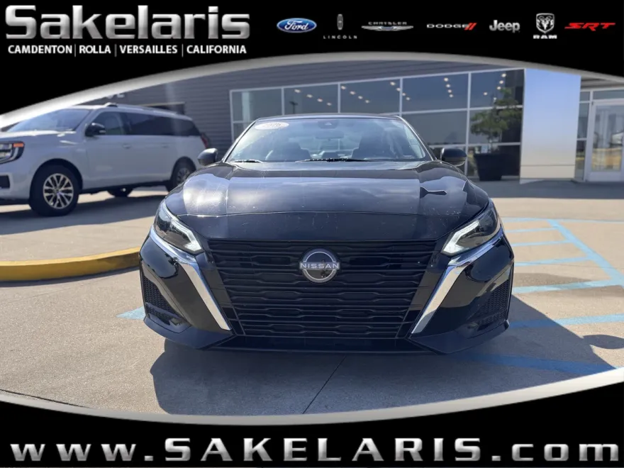 2025 Nissan Altima SV photo 1