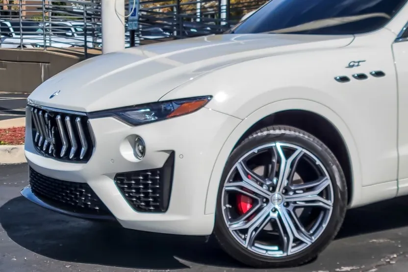 2022 Maserati Levante Base GT photo 1