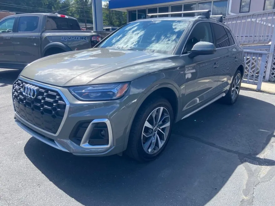 2024 Audi Q5 45 S line Premium photo 1