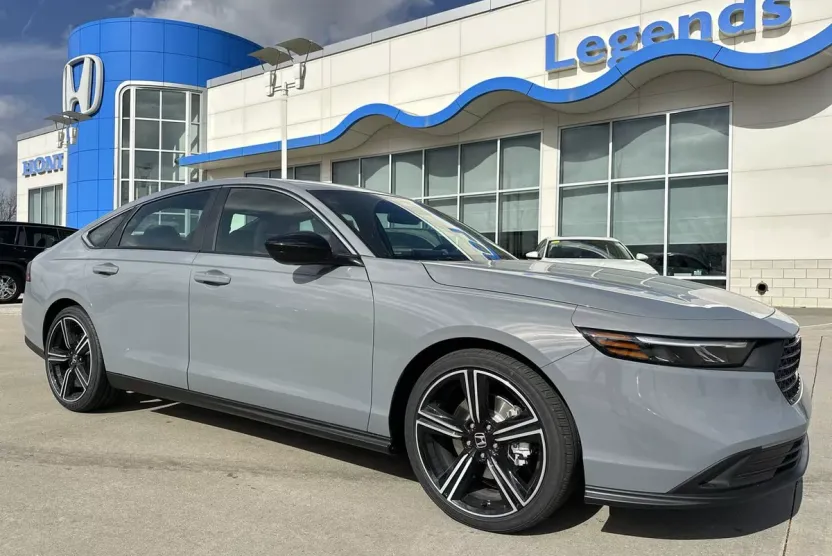 2025 Honda Accord Hybrid Sport photo 1