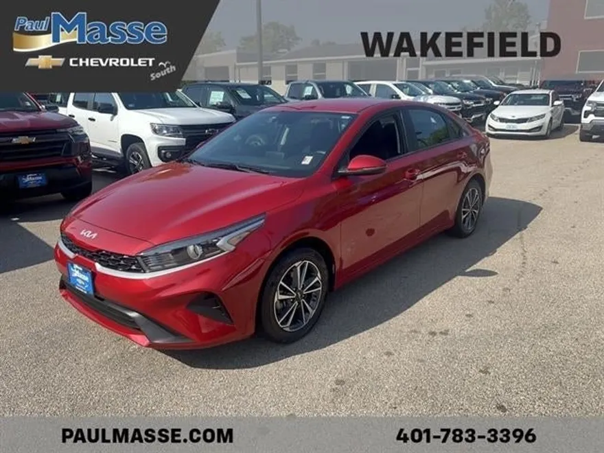 2023 Kia Forte LXS photo 1