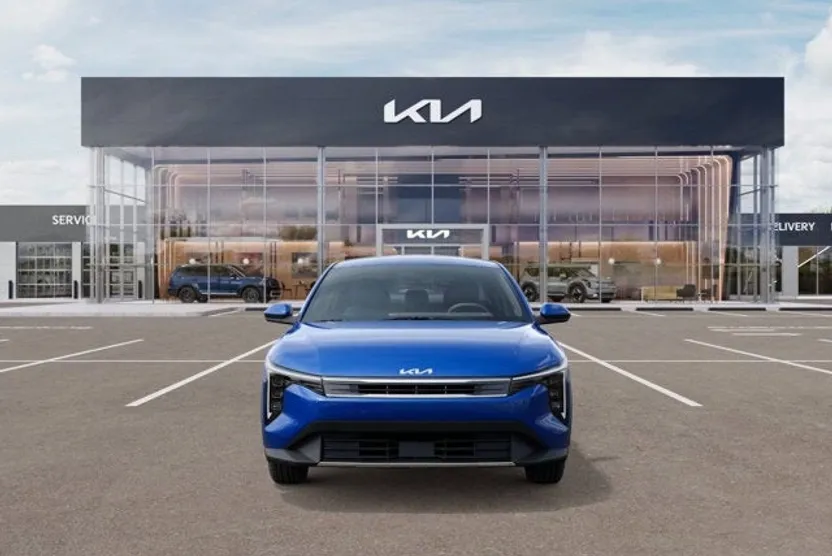 2025 Kia K4 EX photo 1