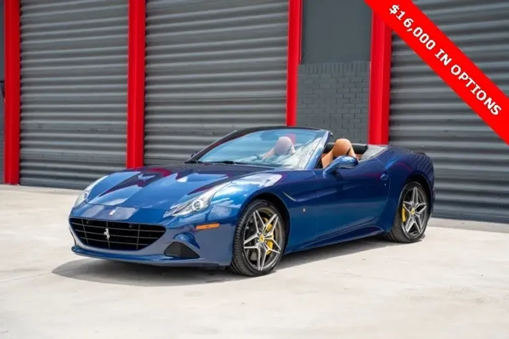 2016 Ferrari California T photo 1