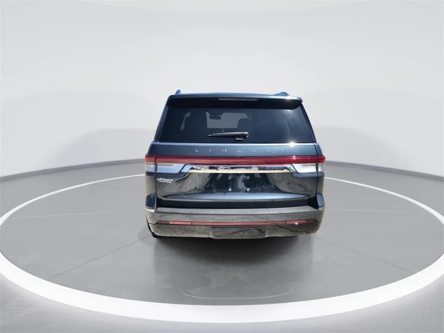 2024 Lincoln Navigator Reserve photo 1