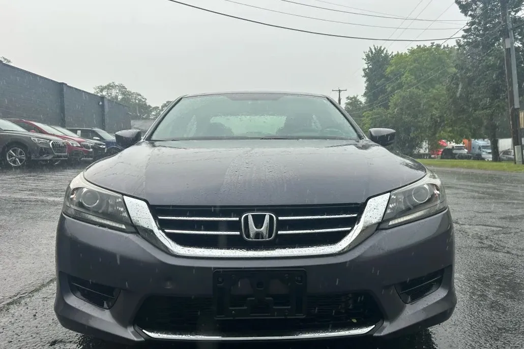 2014 Honda Accord LX photo 1