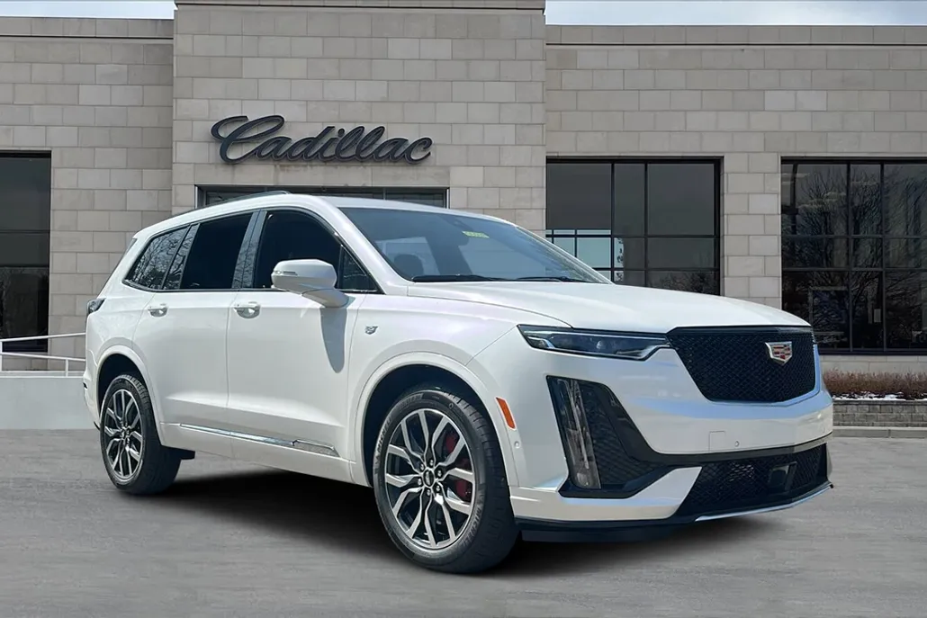 2025 Cadillac XT6 Sport photo 1