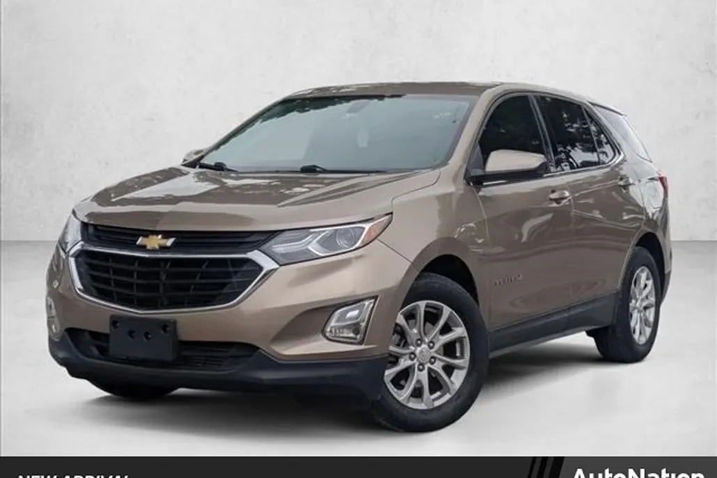 2018 Chevrolet Equinox LT photo 1